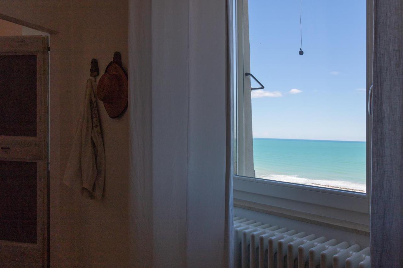 B&B Tre Finestre Sul Mare Grottammare Exteriör bild